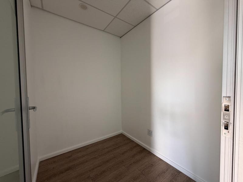 To Let Commercial Property for Rent in Walmer Eastern Cape